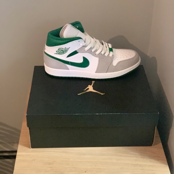 Jordan 1 mid grey pine green exclusive - Picture 8 of 9
